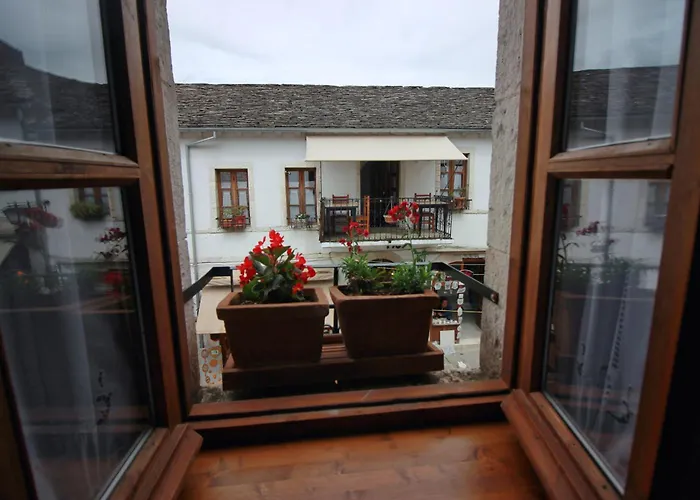 Grey Stone Hotel Gjirokaster