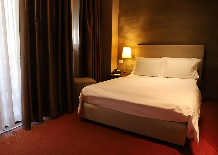 Mondial Hotel Tirana