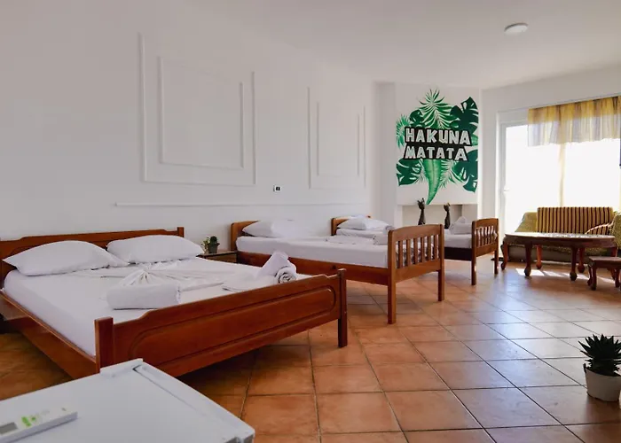 Leon Hotel Sarande