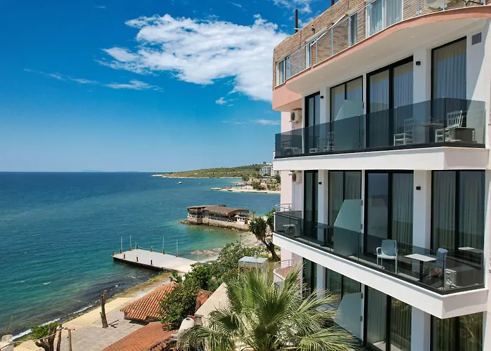 Sarande Hotels With Jacuzzi in Room